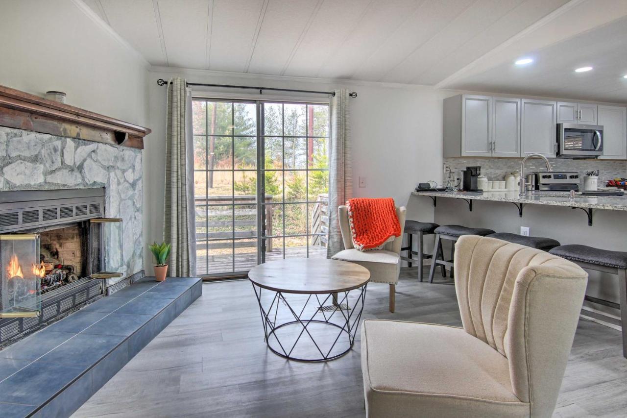Cozy Asheville Cottage With Grill And Fire Pit! Exterior photo