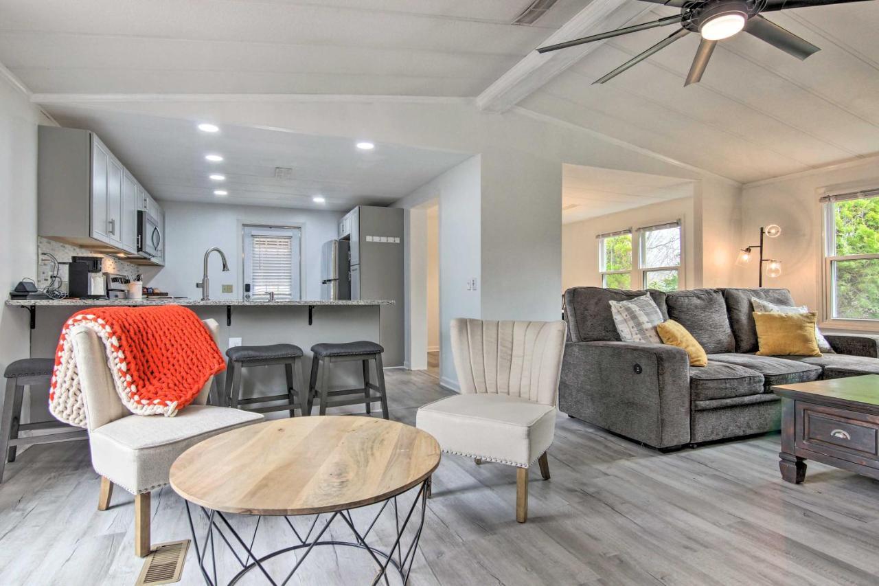 Cozy Asheville Cottage With Grill And Fire Pit! Exterior photo